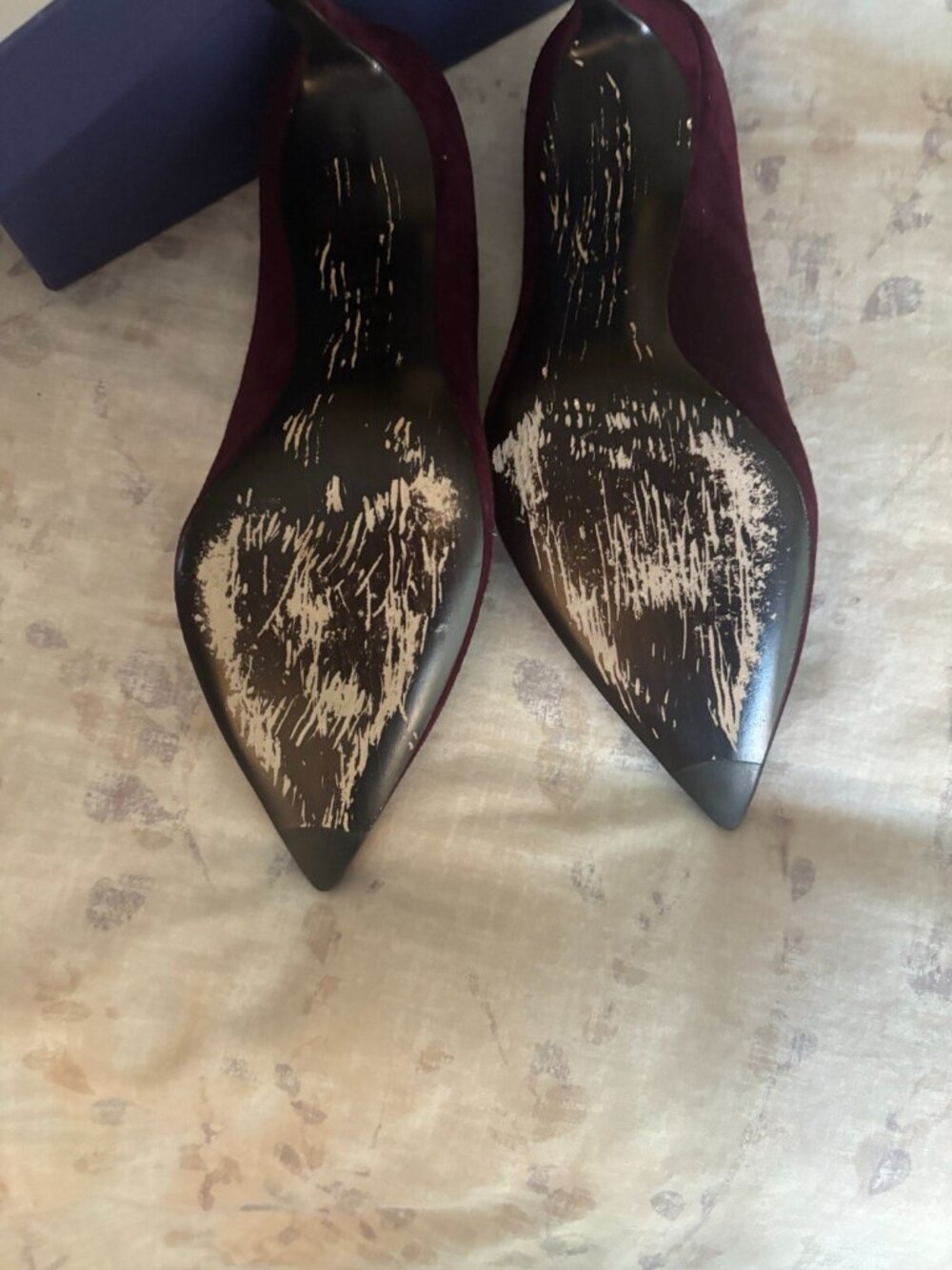 STUART WEITZMAN burgundy suede pointed toe heels - Picture 7 of 8